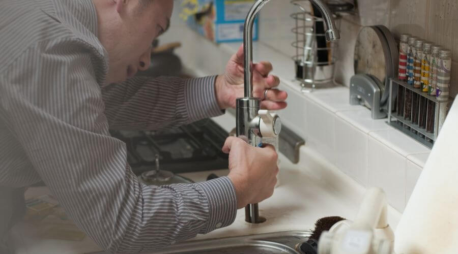 Professional expert plumbing services in North Chicago, IL